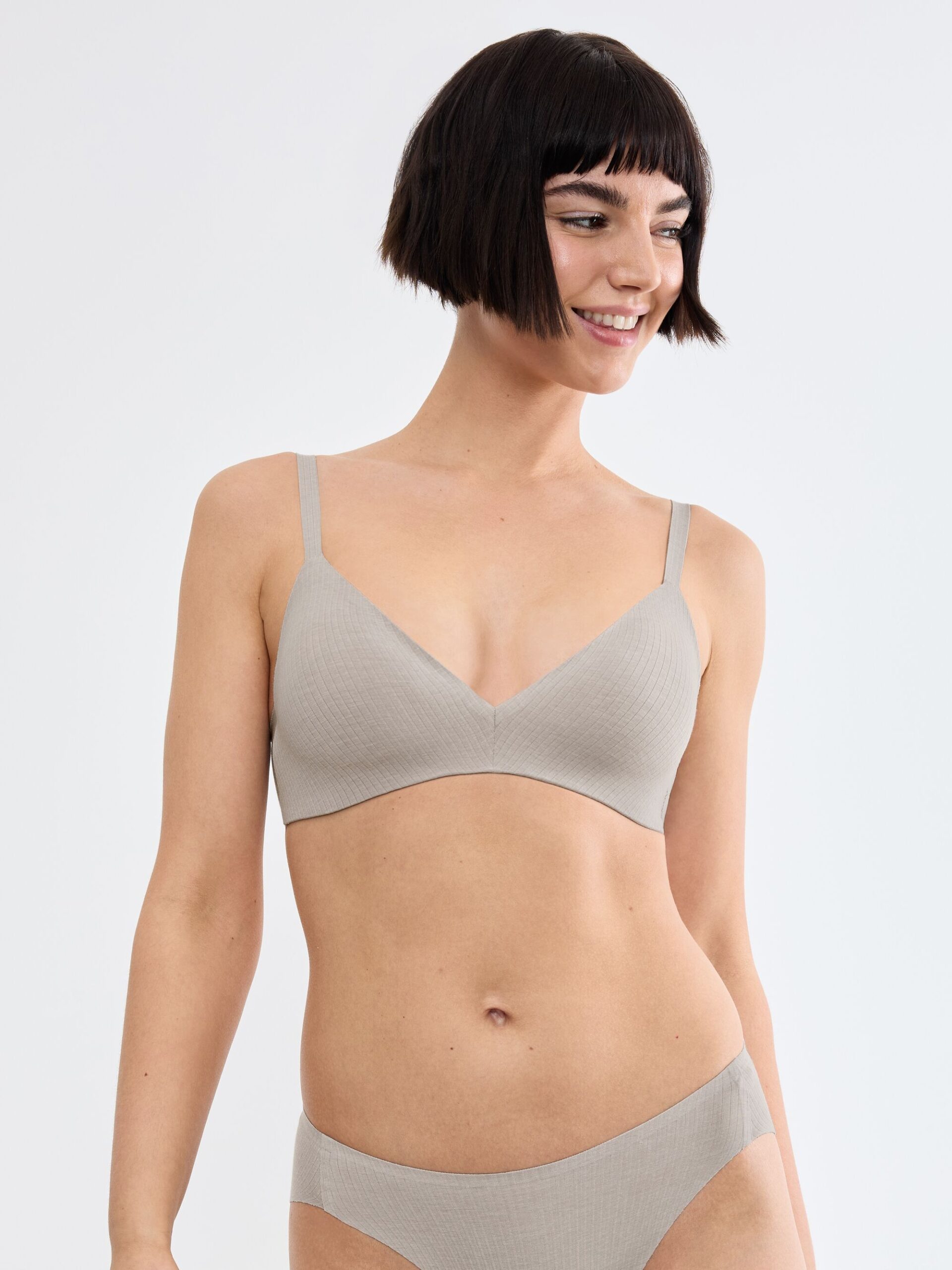10226693_6720_100 סלוגי חזיית פוש-אפ - sloggi ZERO Feel Pure THE UP Push Up – תמונה 1