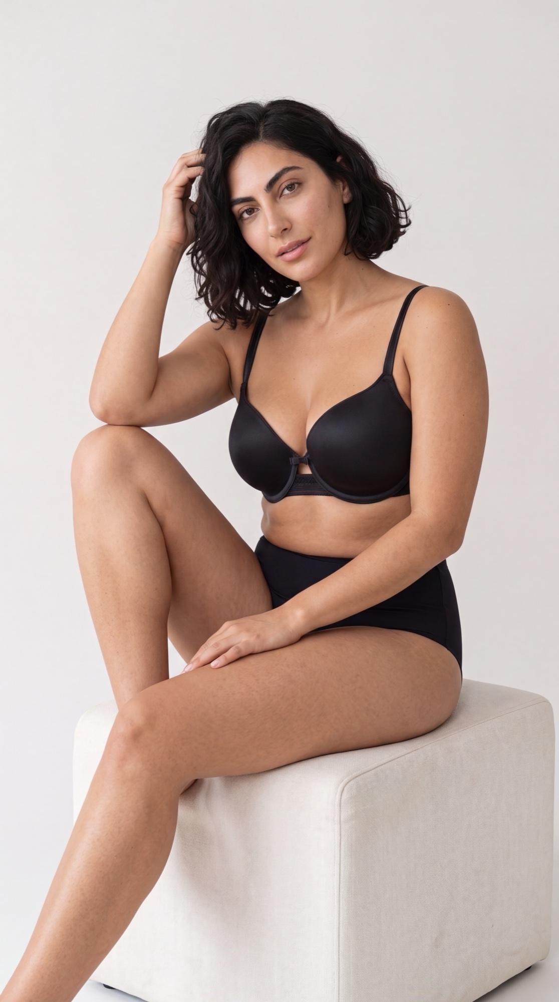 10167834_0004_1-ai טריומף חזייה חלקה מרופדת - Triumph Beauty-Full Essential WP - שחור